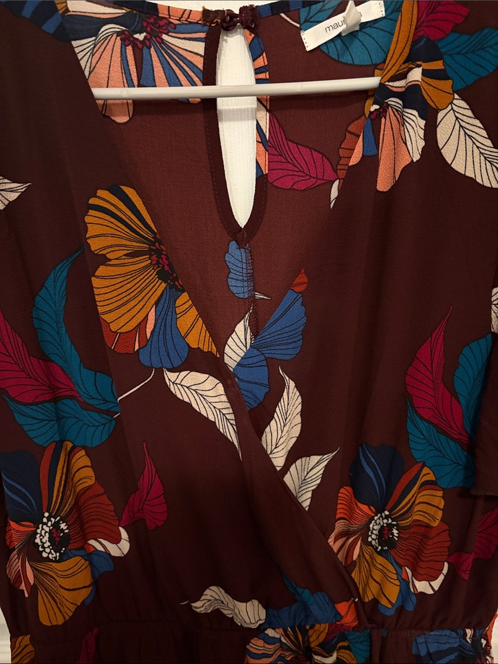 Women’s dress - Picture 2 of 3